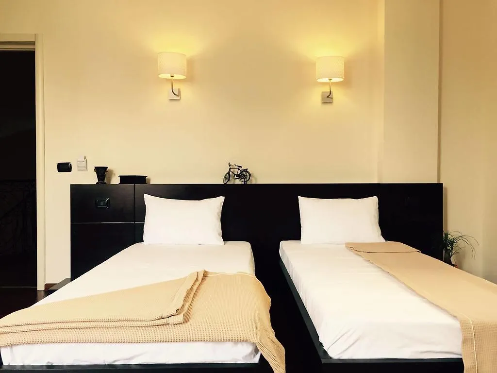 ****  Yasmine'S Hotel & Arabic Restaurant Albania